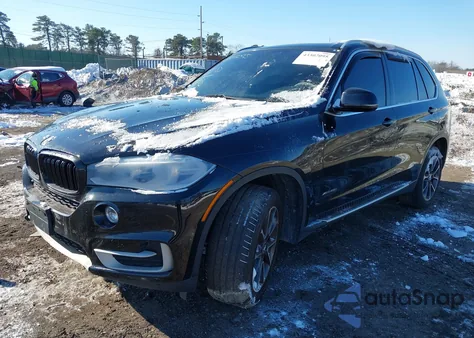 2015 BMW X5 xDrive35I z USA, uszkodzony, nr VIN 5UXKR0C5XF0K52626